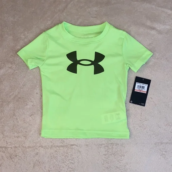 Under Armour Boys Outfit Size 2T